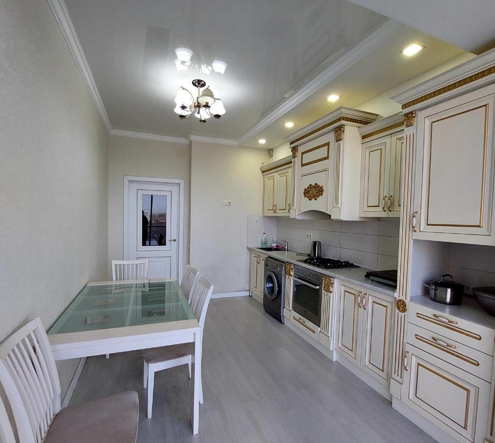 بيشكيك Elite Apartment In Street Mederova 50 المظهر الخارجي الصورة